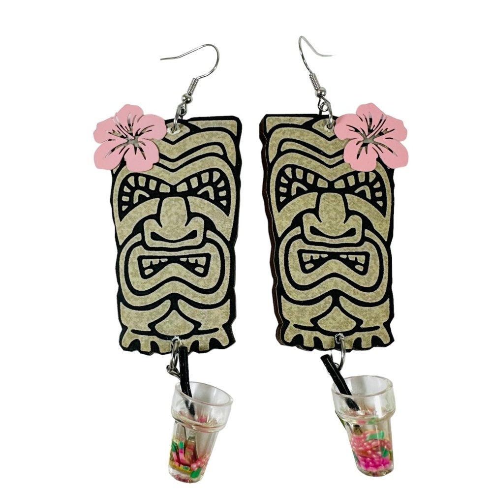 Awesome OOAK Tipsy Tiki earrings with pink hibiscus and dangling cocktails
